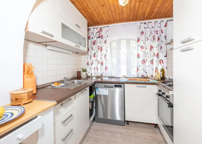 Nadia Apartman Punat